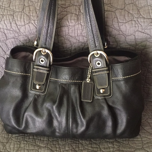 Coach Handbags - Coach Large Soho Pleated Leather Tote